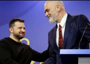 Lufta në Ukrainë, Zelensky telefonatë me Ramën: Kryeministri shqiptar, mik i madh i joni. E informova për…!