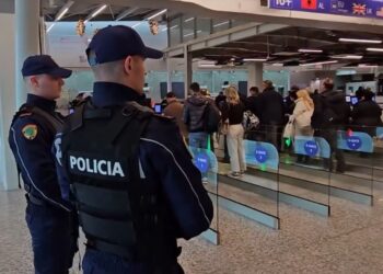 Emri/ Vodhi orën 20 mijë euroshe nga bagazhet e udhëtarëve, arrestohet 24-vjeçari, punonjës në aeroportin e Rinasit