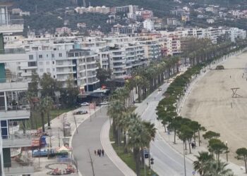 Rusët dhe ukrainasit i futen tregut të pronave në Shqipëri, zyra Real Estate kryesisht në zonat bregdetare të vendit