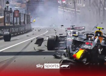 VIDEO/Frikë në Monako, gara nis me një aksident që në xhiron e parë