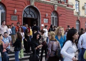 Po braktisen universitetet publike për privatin: Iu kanë dhënë të gjitha degët