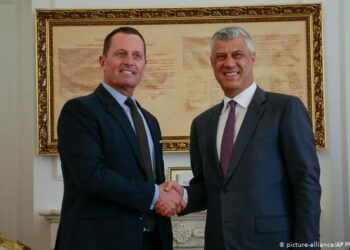 NYT: Grenell i propozoi Trumpit të vizitonin Hashim Thaçin në burgun e Hagës