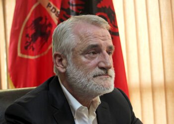 “Tre kushte për koalicion me VMRO”, Menduh Thaçi: Albin Kurtit do t’i vë shkelmin!