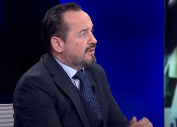 Surrogacia, Pastori Akil Pano: Trafikim i qenieve njerëzore