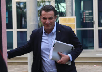 Veliaj në SPAK, avokati Beqiri: U panë dy botë, njëra që ulërin ndaj drejtësisë dhe tjetra që respekton ligjin