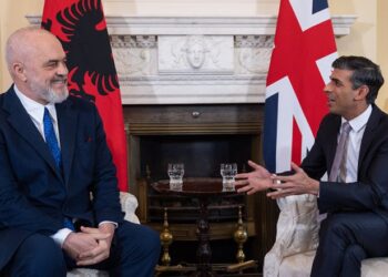 Sunak telefonon Ramën, zyra e kryeministrit britanik jep detaje: Në korrik do të takohen për…