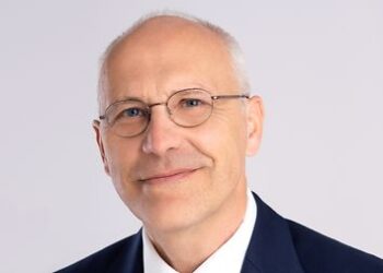 Trishtuese/ Ndahet nga jeta ish-ambasadori i Gjermanisë në Shqipëri, Peter Zingraf