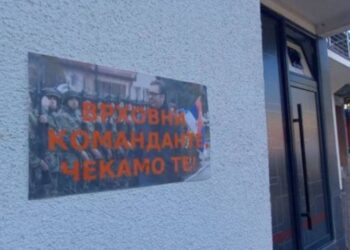 Posterat provokues/Sveçla, mesazh Vuçiç: Nëse tenton të hyjë në Kosovë do ta arrestojmë