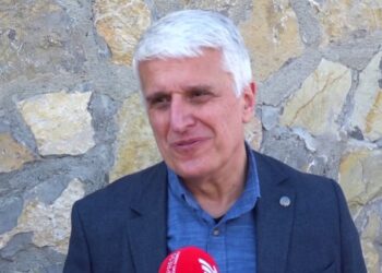 Ish-kryeministri i “luftës” Pandeli Majko: Nëse preket Kosova, preket Shqipëria