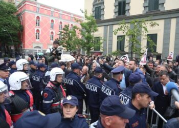 Protesta e opozitës para Parlamentit, Policia: Ja zonat ku do bllokohet qarkullimi nesër