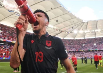 U dënua nga UEFA për thirrje raciste, Mirlind Daku bën autokritikë: Ndihem i turpëruar