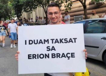 Braçe reagon për parrullën “e famshme”: Këta rrahin dashnoret që kanë mend dhe thonë…