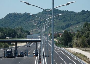 Thumanë-Kashar me pagesë, bëhet për 10 minuta. Lehtëson trafikun nga Kosova, Shëngjini apo Velipoja