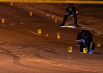 Të shtëna me armë në SHBA, një i vdekur e 27 të plagosur, autori në arrati