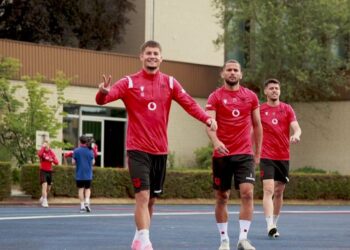 Shqipëria është gati, kuqezinjtë zhvillojnë stërvitjen e fundit në prag të Italisë