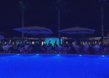 Turistët preferojnë ndeshjet, futbolli evropian i zë vendin muzikës live në Durrës