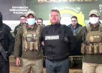 Dështon grushti i shtetit në Bolivi! Gjenerali në pranga nxirret para mediave, por habit botën: Më kërkoi presidenti ‘të sajoja diçka’ për popullaritet