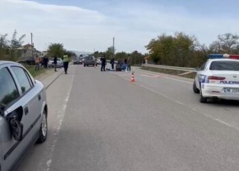 Aksident në aksin rrugor Korçë-Bilisht/Plagoset drejtuesi i mjetit dhe pasagjeri