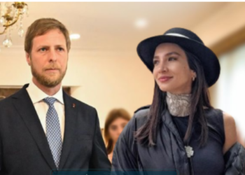 FOTO / Jo vetëm në shtëpi, Princ Leka dhe e dashura e re të pandarë edhe në daljet publike