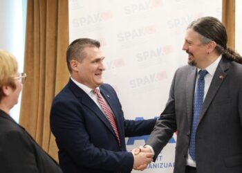 Tiranë/ Koordinatori për Anti-Korrupsionin takon Dumanin e prokurorët e SPAK: SHBA, të përkushtuara për t’i dhënë fund pandëshkueshmërisë