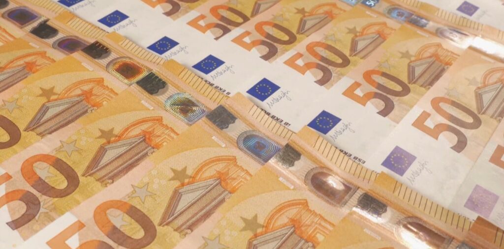 12 mijë euro CASH në Kakavijë, 55-vjeçarit i sekuestrohen paratë