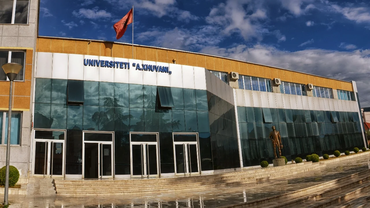 Zgjedhjet në universitetin “Aleksandër Xhuvani” në Elbasan, shpallen fituesit