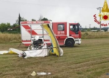 Itali/ Rrëzohet aeroplani në Piza gjatë uljes, dy të vdekur