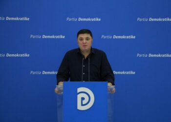 Iku pas Berishës, Çollaku flet sërish: Kundërshtia ndaj një kryetari nuk mund të kthehet në…