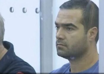 U akuzua për dhunë ndaj njerkës së tij, Apeli liron nga qelia Robert Kullën dhe e lë në arrest shtëpie