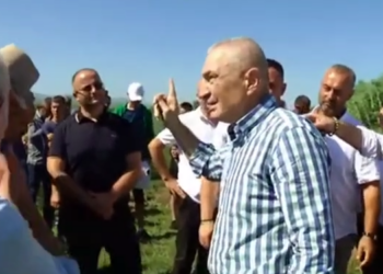 VIDEO / Ilir Meta del sërish nga vetja: Do rrij këtu me kallash në dorë, di të qëlloj mirë!