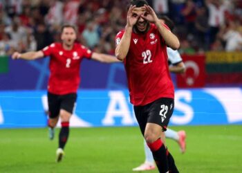 Mikautadze “gafa” e madhe e Ajax, Metz fërkon duart për yllin e europianit