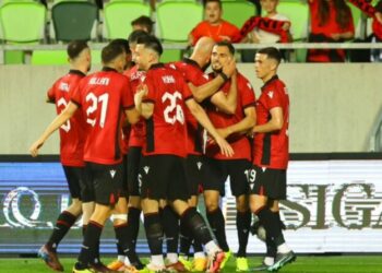 VIDEO/ Shqipëri-Litenshtejn/ Vjen edhe goli i tretë, Muçi tund portën e kundërshtarëve! Kombëtarja ndez para ‘Euro 2024’