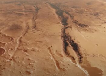 VIDEO / Imazhe spektakolare nga Marsi, sipërfaqja e planetit me kanione të thella