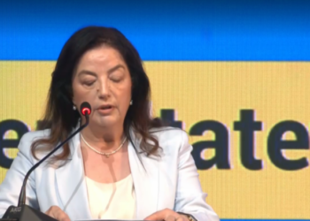 LIVE! Dalin të dhënat e Censit, Shqipëria ka mbi 2,4 milionë banorë, kreu i INSTAT: 755 mijë familje me madhësi 3,2 anëtarë