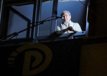 Sondazhi/Mbi 70% e qytetarëve kanë mendim negativ për liderin e opozitës Sali Berisha