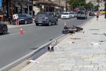 Aksident i rëndë në qendër të Beratit, motori përplas turisten nga Nepali, dërgohet tek Trauma së bashku me drejtuesin 20-vjeçar