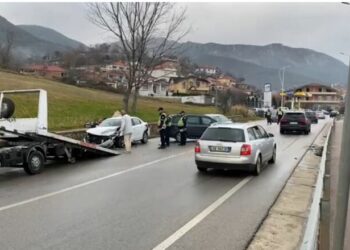 Prag-tragjedie/ Aksident në Pogradec-Drilon: Përplasen 2 makina, 4 të plagosur