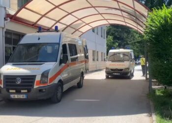 Emri/ Konsumoi sasi të konsiderueshme medikamentesh, vdes 59-vjeçari në Korçë