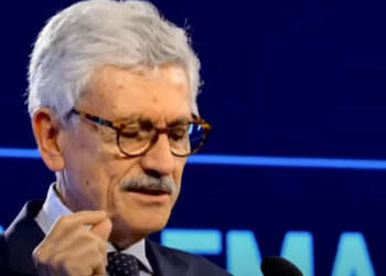 “Frikë se Rugova do ishte kundër bombardimeve të NATO”, D’Alema tregon telefonatën me Clinton