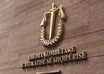 Dhunimi i Mëngjesit/ Avokatët 3 ditë bojkot, 30 seanca në GJKKO dhe Apelin e Posaçëm nuk zhvillohen këtë javë