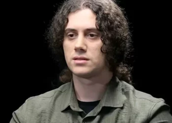 “Ka thënë se nuk pranoj…’/ Flet nëna e youtuberit shqiptar në kërkim në Turqi për fyerje të islamit