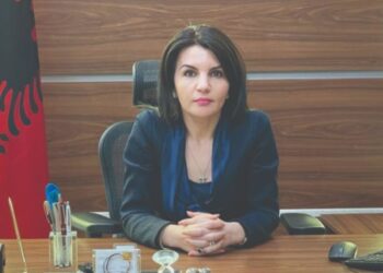 Emri/ Ceno Klosi u bë zv.ministër, emërohet drejtoresha e Përgjithshme e Tatimeve