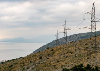 Komisioni Evropian nis hetim ndërkombëtar për ‘blackout”-in, u prek Shqipëria dhe tri shtete të tjera