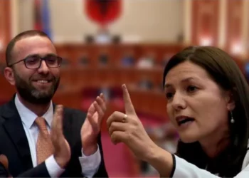 Bardhi e akuzoi për punësim të familjarëve në Prokurori, reagon Felaj: Je çingije që u bëre ministër me 3 muaj pune, ndryshimet ligjore i propozove ti