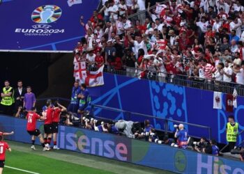 VIDEO/ Gjeorgjia bën mrekullinë: Kvaratskhelia & Co. mundin Portugalinë dhe kualifikohen në fazën me eliminim direkt