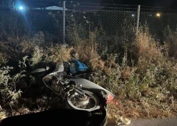 Greqi/ Kërcënoi me armë në sy të fëmijëve ish-gruan dhe e përplasi me makinë, vetëdorëzohet në polici 41-vjeçari shqiptar