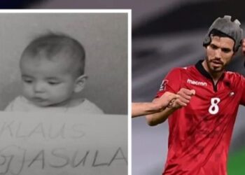 FOTO/ Rrugëtimi i Klaus Gjasulës: Nga foshnjë në eksodin e viteve ’90 në Ambasadën gjermane, te goli në Euro 2024 me Kombëtaren!