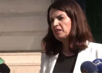 “Ndjej neveri”/ Skandali te Onkologjiku, Koçiu: Mjekët e përfshirë janë shkarkuar, s’mund ta mbajnë më bluzën e bardhë