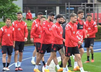Kombëtarja vijon stërvitjen për Spanjën, i gjithë grupi gati. Edhe Manaj i bashkohet shokëve