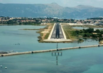 Detaje/ Në tentativë për t’u arratisur drejt Anglisë, si policia arrestoi vrasësin e recepsionistit në Dhërmi, në aeroportin e Korfuzit